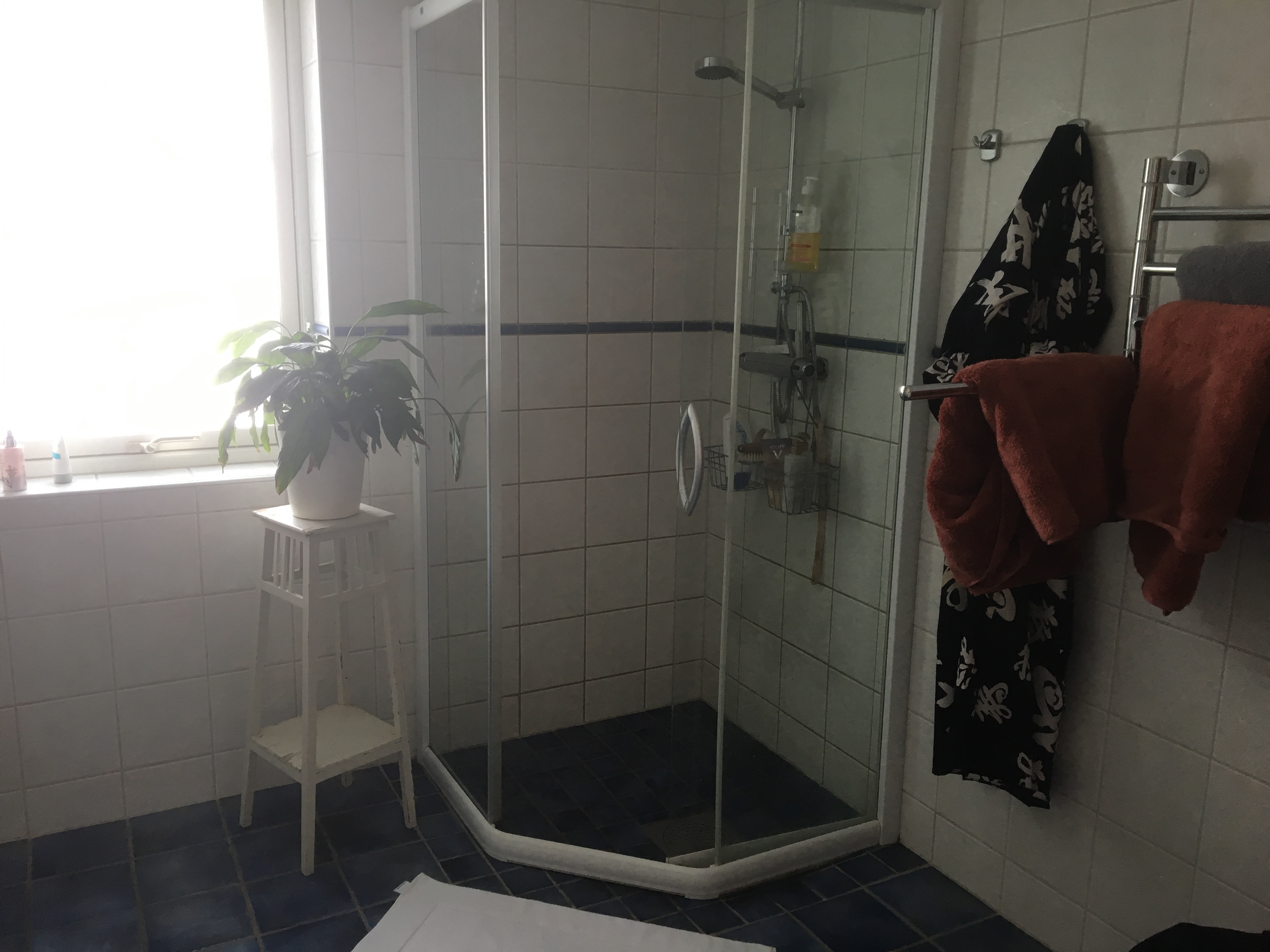 9313D09F-CBE6-425E-8AFD-FC2DE12A6D59