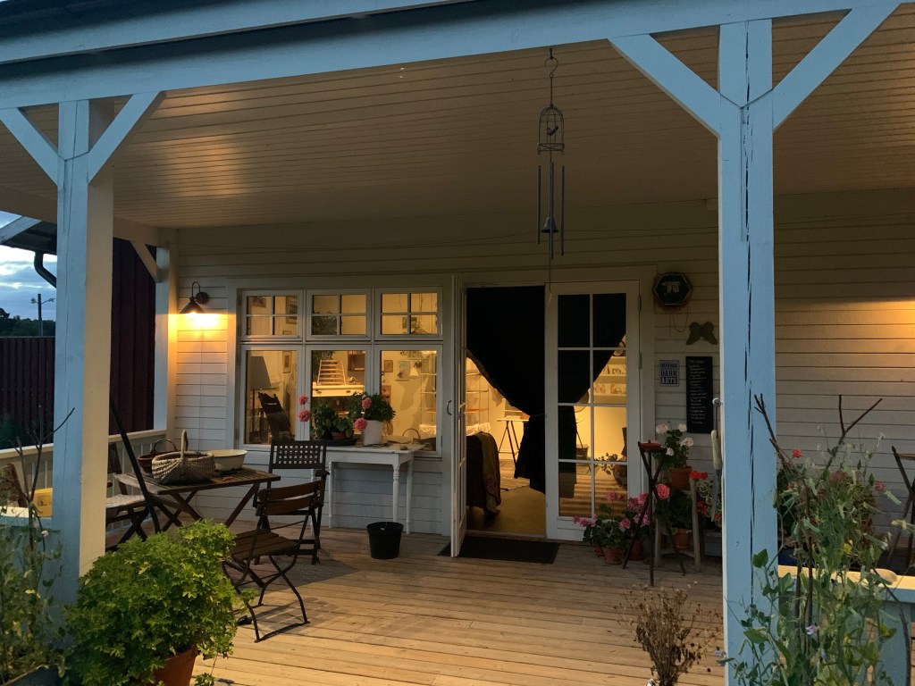 Funderingar på verandan